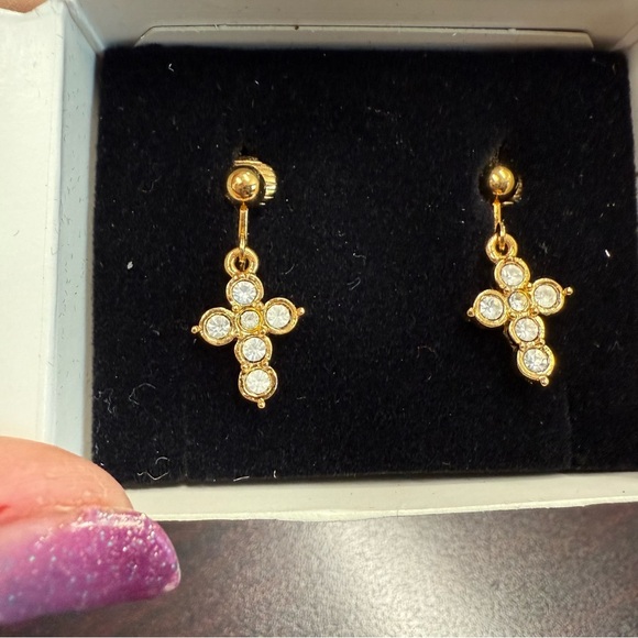 Avon “Rhinestone Cross” Dainty Goldtone clip Earrings with Sparkling Stones NIB - Picture 1 of 5